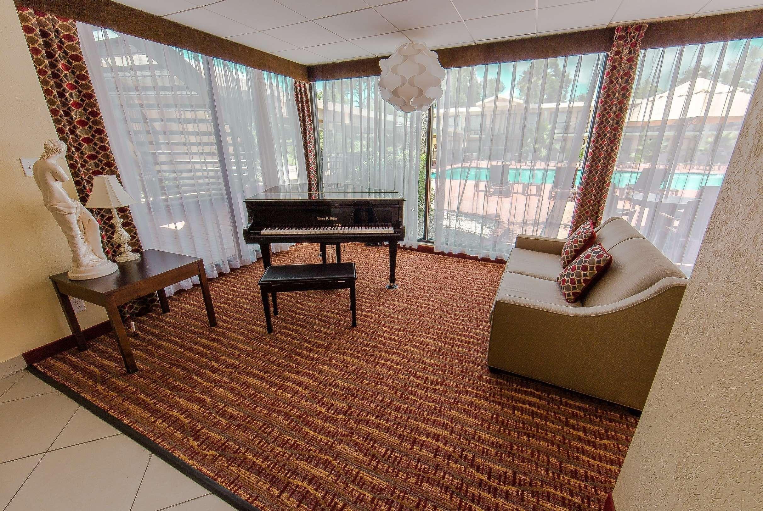 Hôtel Ramada By Wyndham Houston Intercontinental Airport East à Humble Extérieur photo